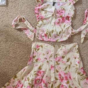 Skirt and halter floral set, top medium skirt large